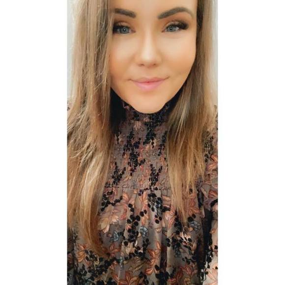 mandyraee__